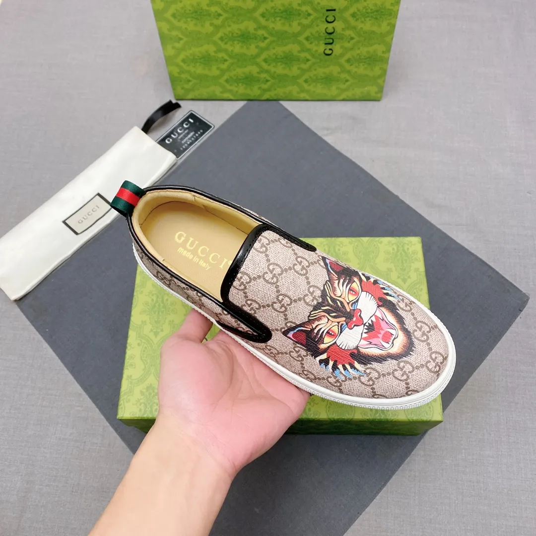 p360 The official website synchronizes the 1:1 replica🇮🇹🇮🇹"GUCCI"🔍🔍for sale at the men's 2025 counter simultaneously, 1:1 large G font, high-end 3D pattern, fashionable and casual, comfortable and breathable personality, the first choice for trendy men, imported sheepskin lining, comfortable, breathable and fashionable Trendy, a must-have for trendy men, soles: Original soles specially provided by the original factory, exclusive movable molded soles are super comfortable, original factory goods, 🔍🔍high quality, you can enter and leave the counter at will, 38-44, (45 can be customized, non-returnable or exchangeable) available from stock, you deserve it No. 005